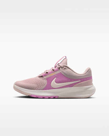 Nike Star Runner 5 (GS) HF7004-602 — różowe Silt Red z jasnymi i magentowymi detalami