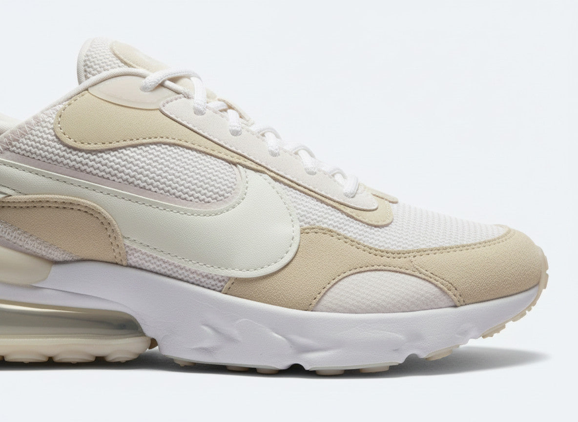 Damskie buty sportowe Latające Wieszaki Nike React Vision w pastelowych odcieniach beżu i bieli z tekstylną cholewką