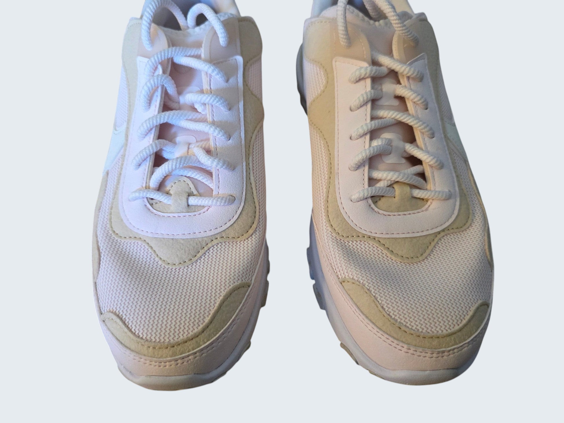 Damskie buty sportowe Latające Wieszaki Nike React Vision w pastelowych odcieniach różu i beżu z tekstylną cholewką